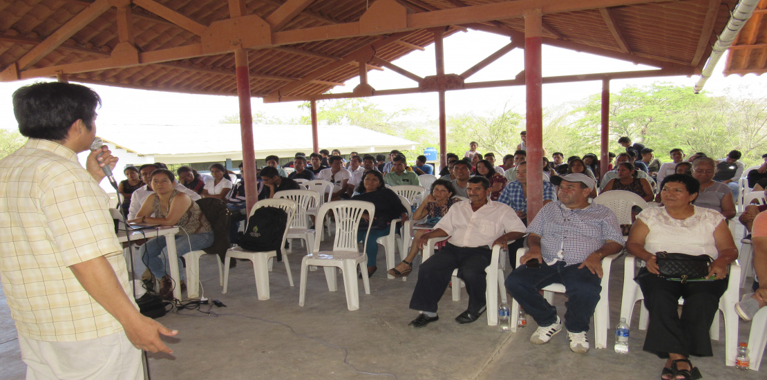 Charla con la comunidad